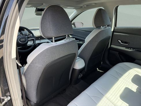 New 2026 Hyundai Elantra Limited FWD image 25