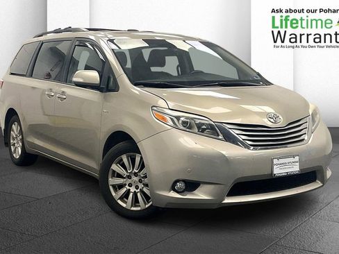 Used 2017 Toyota Sienna Limited Premium image 1