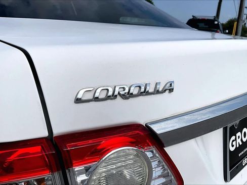 Used 2012 Toyota Corolla LE FWD image 9