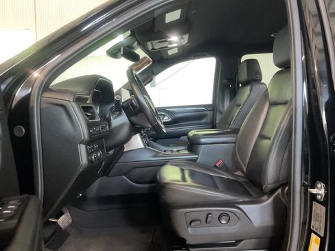 Used 2024 Chevrolet Suburban LT AWD/4WD image 6