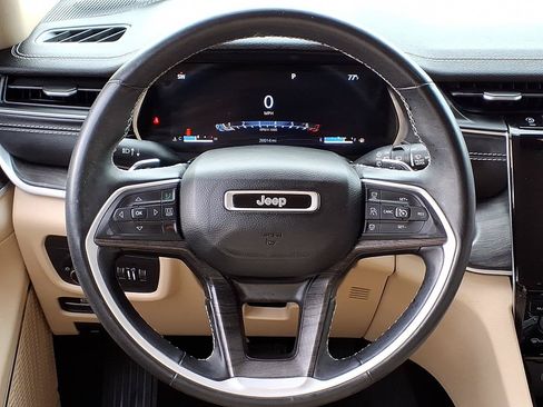 Certified 2022 Jeep Grand Cherokee L Limited AWD/4WD image 25