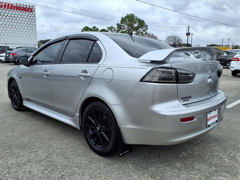 Used 2017 Mitsubishi Lancer LE image 3