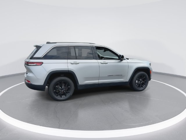 Used 2022 Jeep Grand Cherokee Limited AWD/4WD image 9