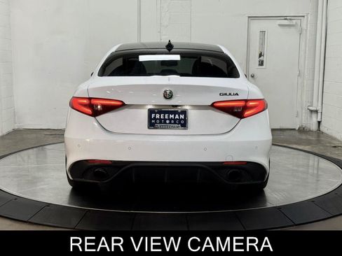Used 2020 Alfa Romeo Giulia w/ Quick Order Package 22K Sport RWD image 7