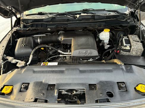 Used 2019 RAM 1500 Express w/ Express Value Package image 24