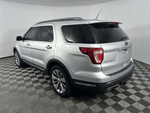 Used 2018 Ford Explorer Limited AWD/4WD image 6