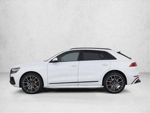 Used 2023 Audi Q8 Prestige AWD/4WD image 4