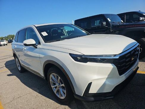 Used 2024 Honda CR-V EX image 3