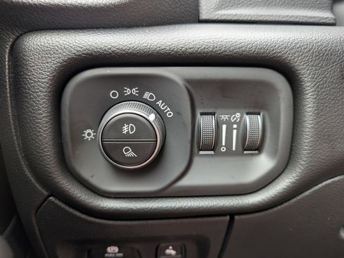 New 2026 RAM 1500 4x4 Crew Cab image 42