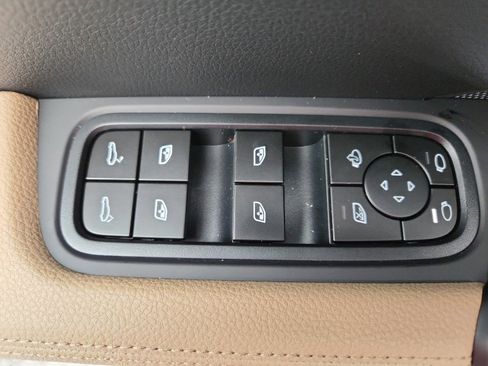 New 2026 Porsche Cayenne Coupe image 17