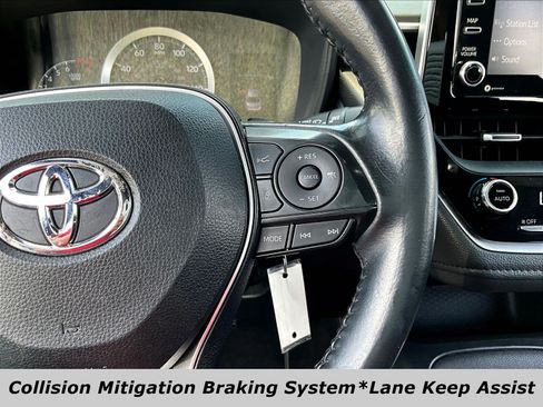 Used 2021 Toyota Corolla SE FWD image 11