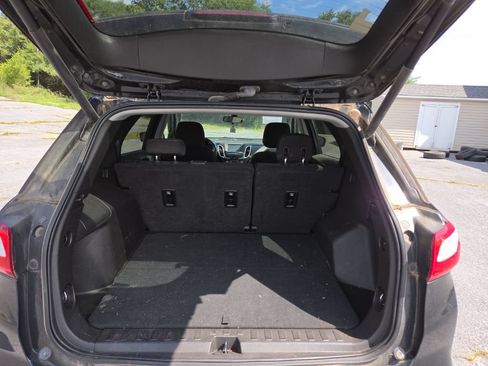 Used 2018 Chevrolet Equinox LT AWD/4WD image 9