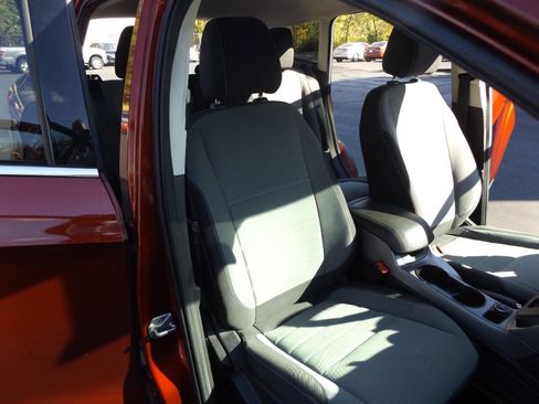 Used 2016 Ford Escape SE image 22