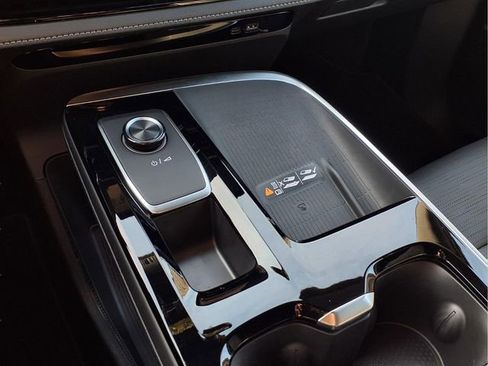 New 2026 Buick Enclave Sport Touring w/ Power Package image 11