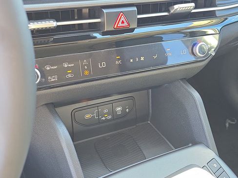 New 2026 Kia Sportage SX AWD/4WD image 26