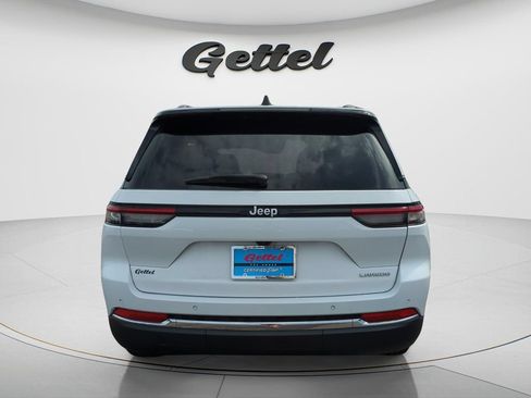 Used 2025 Jeep Grand Cherokee Laredo w/ Trailer Tow Package RWD image 6