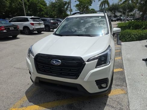 Certified 2022 Subaru Forester Premium AWD/4WD image 2