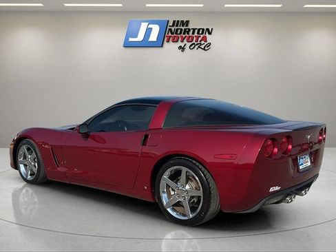 Used 2007 Chevrolet Corvette Coupe w/ Preferred Equipment Group RWD image 7