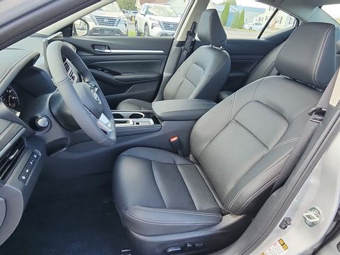 New 2025 Nissan Altima 2.5 SL image 10