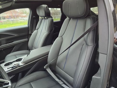 New 2026 Cadillac Lyriq Sport image 20