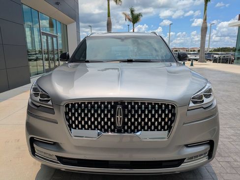 Used 2024 Lincoln Aviator Black Label w/ Dynamic Handling Package AWD/4WD image 3