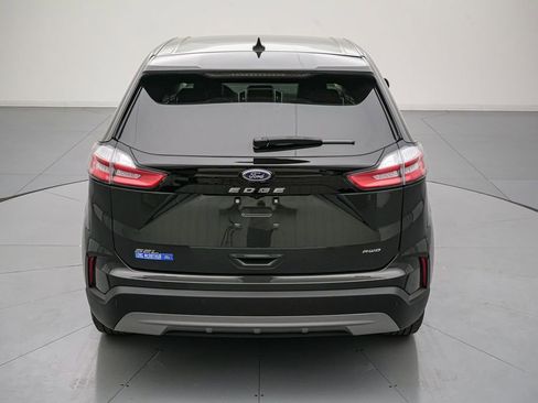 Certified 2024 Ford Edge SEL w/ Convenience Package AWD/4WD image 5