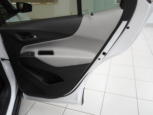 Certified 2023 Chevrolet Equinox LS w/ LS Convenience Package FWD image 25