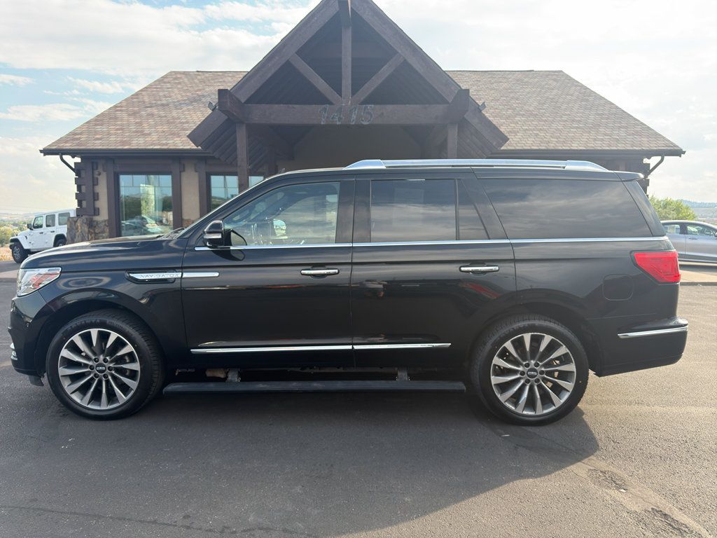 Used 2018 Lincoln Navigator Select AWD/4WD image 1