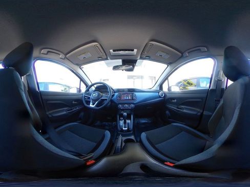 Used 2025 Nissan Versa SV image 38