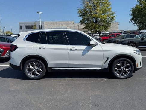 Used 2023 BMW X3 xDrive30i w/ Premium Package image 2