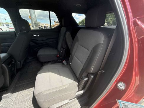 Certified 2023 Chevrolet Traverse LT FWD image 23