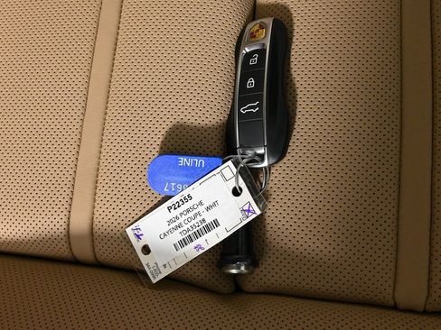 New 2026 Porsche Cayenne Coupe image 30