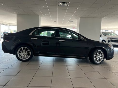 Used 2010 Chevrolet Malibu LTZ w/ HFV6 Engine Package FWD image 4