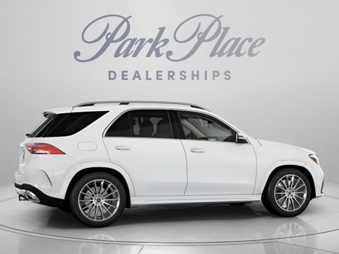 Certified 2025 Mercedes-Benz GLE 350 4MATIC w/ AMG Line Exterior image 24