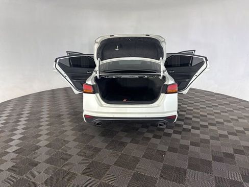 Used 2020 Nissan Altima 2.5 SR FWD image 17