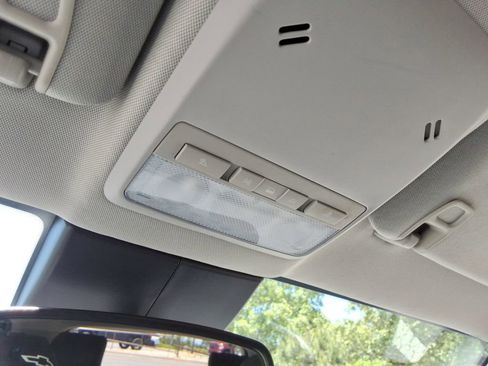 Used 2021 Buick Encore Preferred FWD image 34