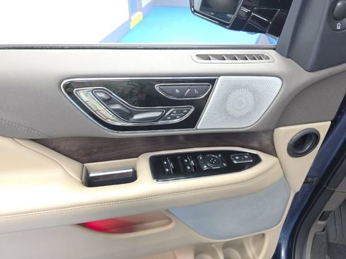 Used 2023 Lincoln Navigator Reserve AWD/4WD image 23