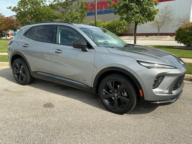 Used 2024 Buick Envision Sport Touring AWD/4WD image 2