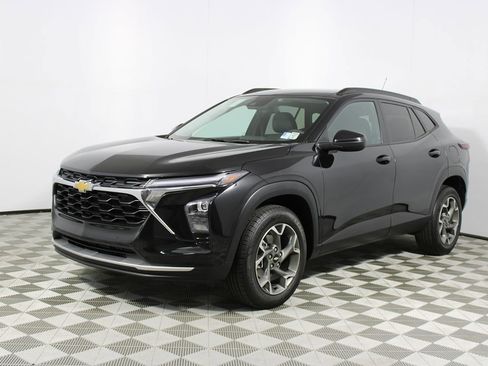 Used 2024 Chevrolet Trax LT image 27