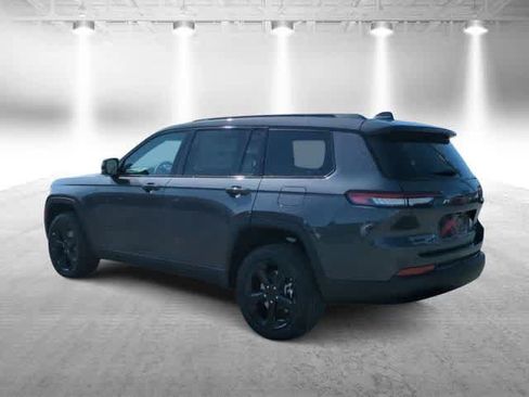 Certified 2025 Jeep Grand Cherokee L Altitude AWD/4WD image 6