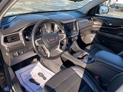 Used 2023 GMC Acadia Denali w/ Denali Ultimate Package image 3