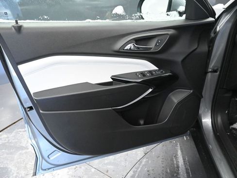 New 2026 Chevrolet Trax LT image 16