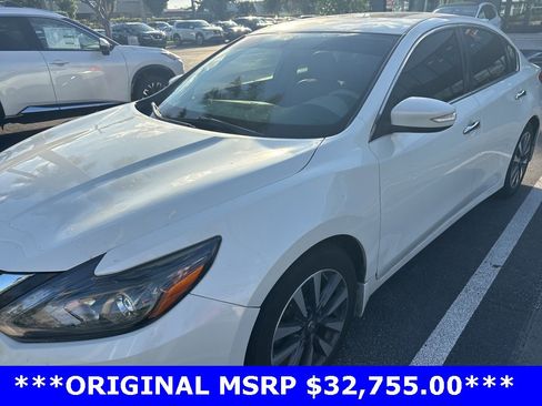 Used 2017 Nissan Altima 2.5 SL w/ Technology Package image 1