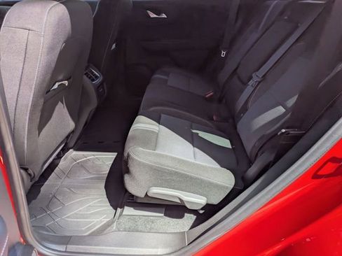New 2026 Chevrolet Blazer LT w/ Convenience Package FWD image 24