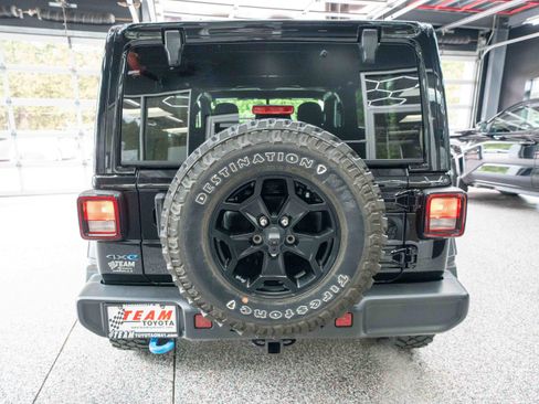 Used 2023 Jeep Wrangler Unlimited w/ Sun & Screen Package AWD/4WD image 3