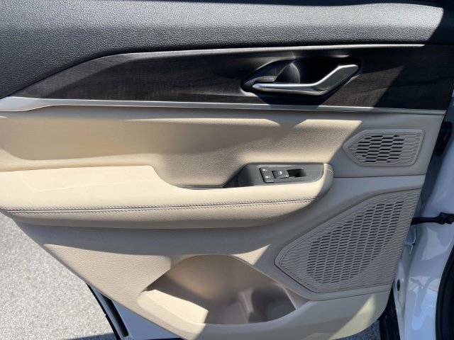 New 2026 Jeep Grand Cherokee Limited w/ Limited Altitude Package RWD image 20