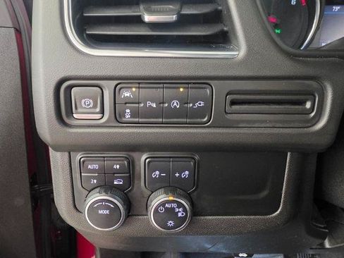 Used 2022 Chevrolet Suburban LS w/ Driver Alert Package AWD/4WD image 15