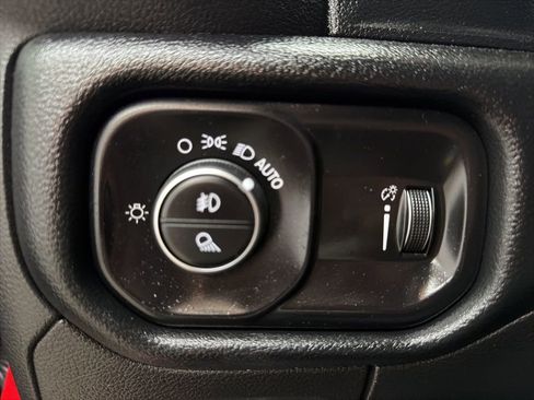 Used 2021 RAM 1500 Big Horn AWD/4WD image 50