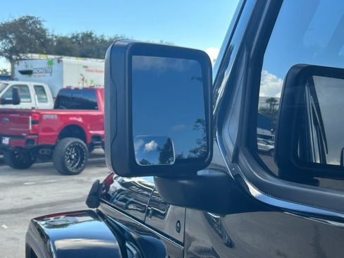 Used 2021 Jeep Wrangler Unlimited Sahara image 16