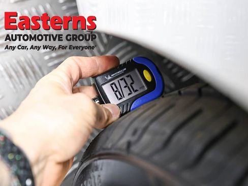 Used 2023 Tesla Model 3 Standard Range image 21